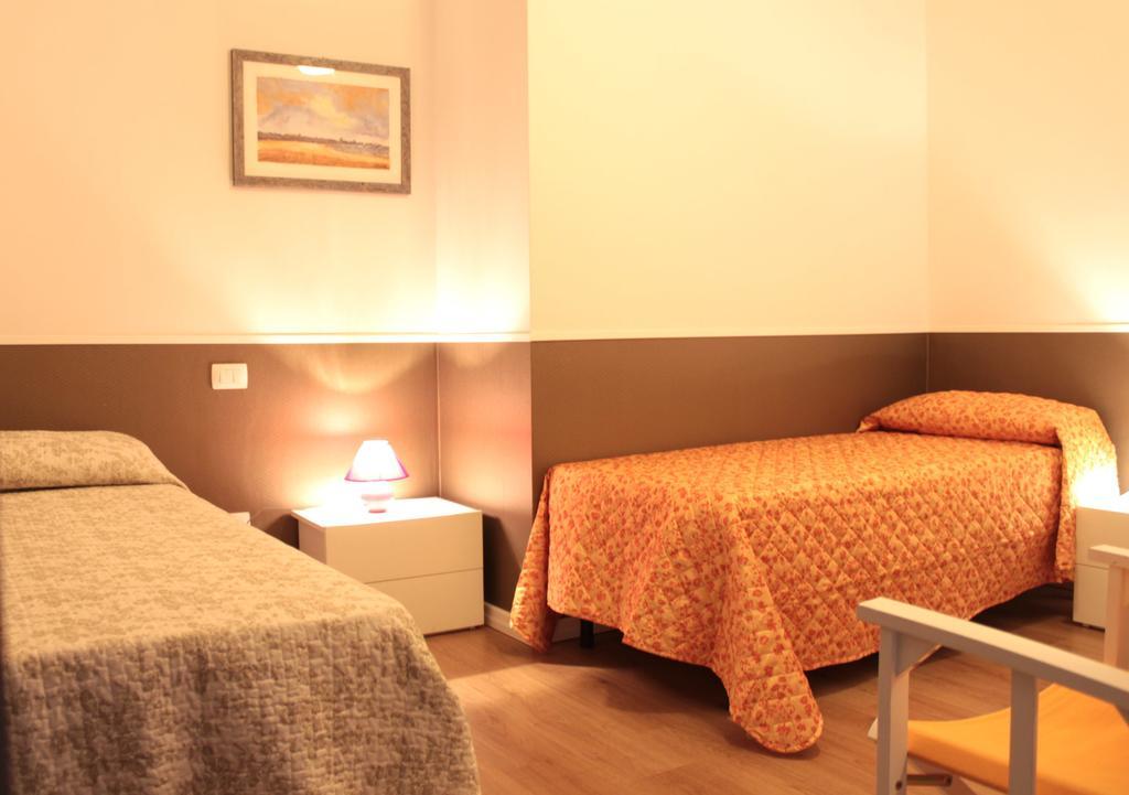 Bed and Breakfast Pino Marittimo Civitanova Marche Zimmer foto